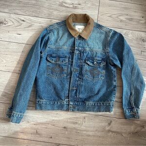 Vintage-Inspired Blue Denim Jacket with Brown Corduroy Collar p&co